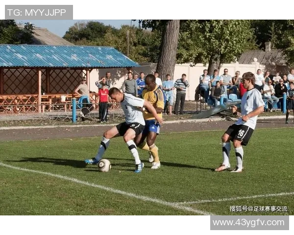 纽约红牛迎战蒙特利尔冲激烈对决展现足球魅力与团队精神