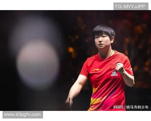 有爱！梁靖崑1-2不敌小勒布伦一脸惊奇，孙颖莎微笑着帮他复盘失利